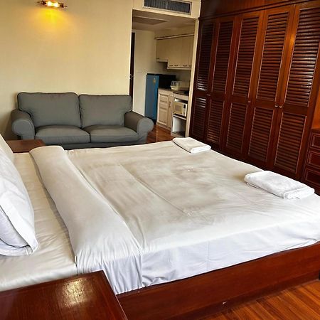 Fully Furnished Omni Tower Apartments Nana - Sukhumvit Soi 4 Banguecoque Exterior foto